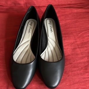 NEW Women's Size 10WW Easy Street Women's Prim
Dress Pump shoe